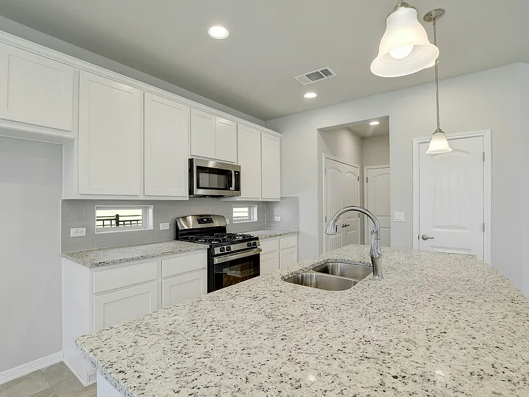1034 Harwell Loop — Photo 10