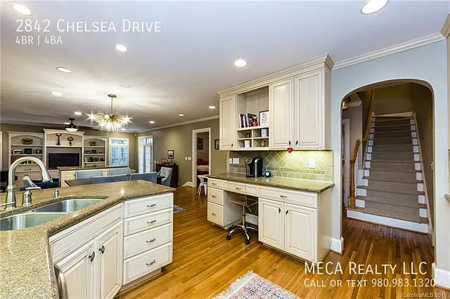 2842 Chelsea Dr — Photo 7