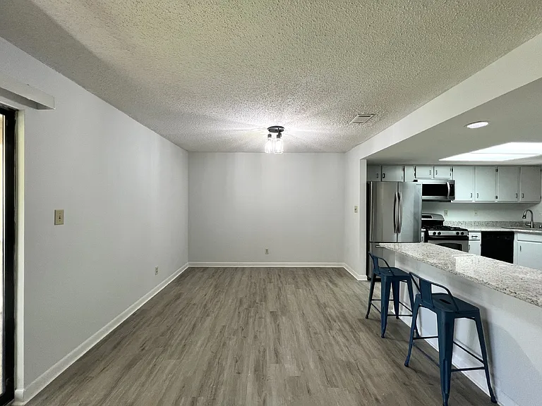2248 Runnymeade Rdg — Photo 11