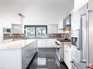 1050 N Edinburgh Ave APT 301, West Hollywood, CA 90046