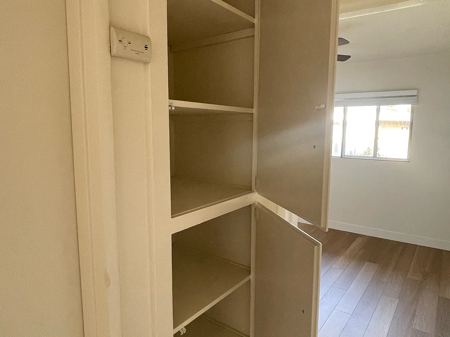 500 E Washington Blvd — Photo 4