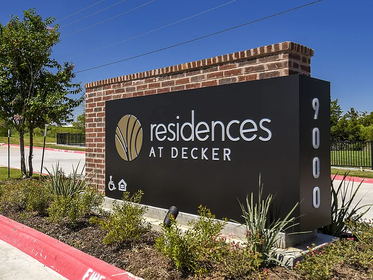 Residences at Decker — Photo 10