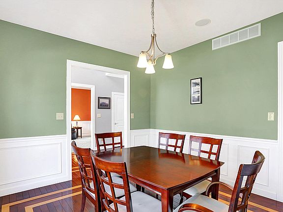 5th image of 780 E Keenland Ct