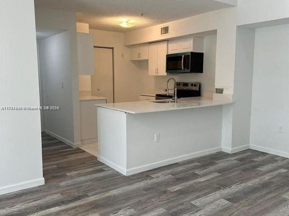 2123 Renaissance Blvd APT 305