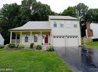 9027 Chestnut Ridge Rd, Fairfax Station, VA 22039