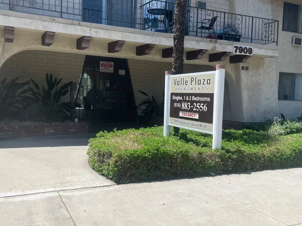 Valley Plaza, 7909 Topanga Cyn Blvd APT 216, Canoga Park, CA 91304