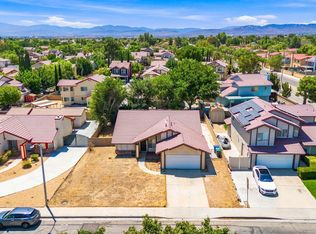 1510 E Avenue J #12, Lancaster, CA 93535