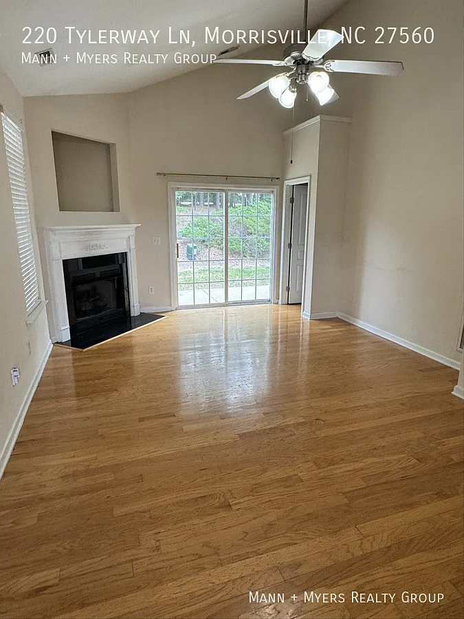 3 bds -2,5 baths coming soon! — Photo 3