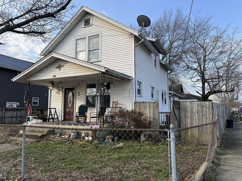 1st image of 1015 E St