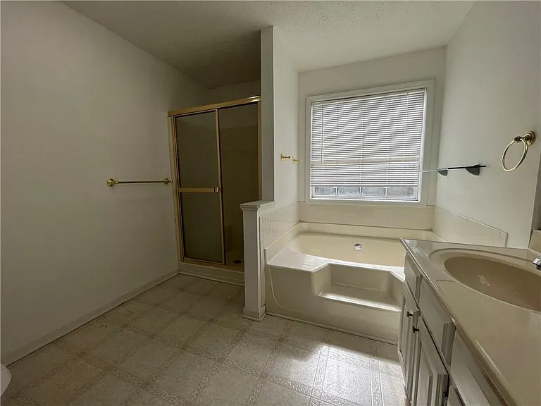 54 Oxford Brook Way — Photo 19