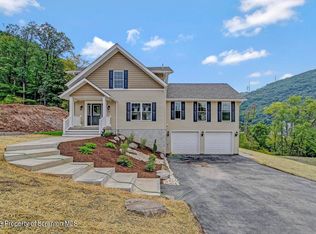 120 Morris Ave, Clarks Summit, PA 18411