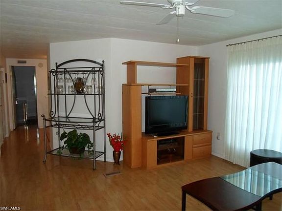 3rd image of 720 Knotty Pine Cir