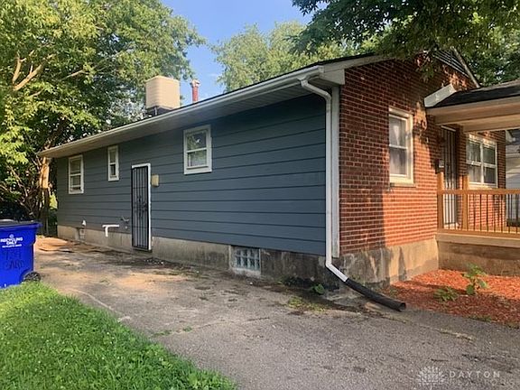2nd image of 934 Gard Ave