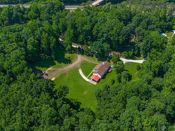 4th image of 443 Old Poplar Springs Rd