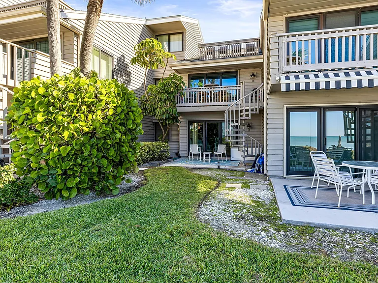 2100 Gulf Blvd #18 — Photo 34