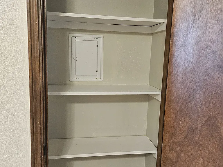 Kitchen pantry