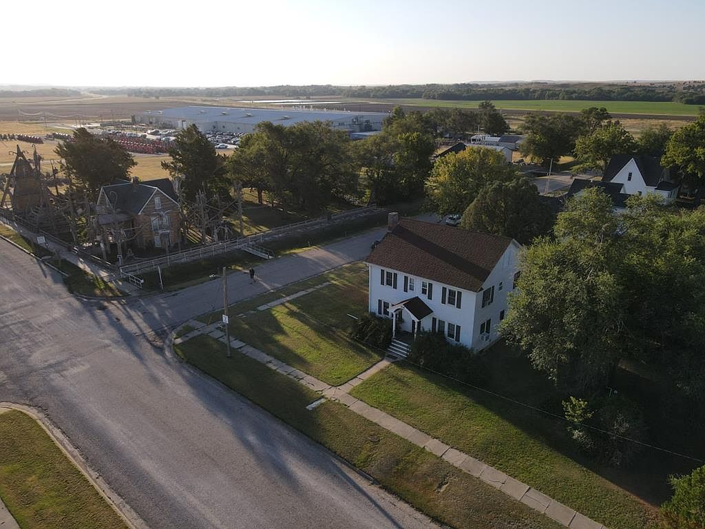 219 E 2nd St, Lucas, KS 67648 MLS 209317 Zillow