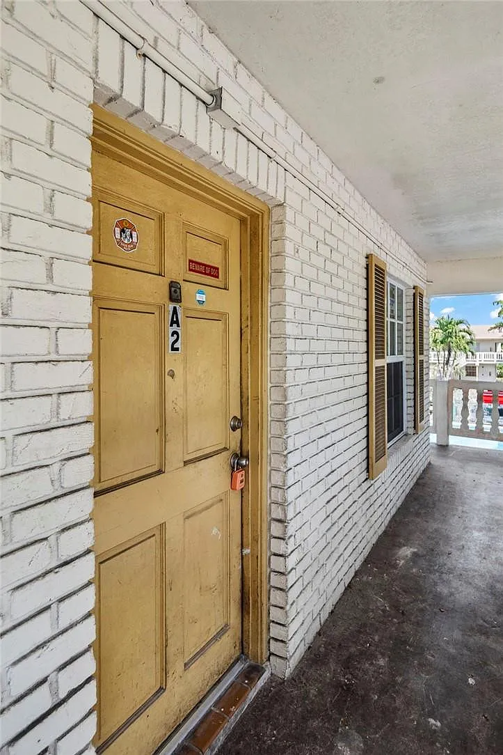2 bed, 2.0 bath, 1095 sqft, $2,100 — Photo 3