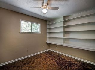 935 Park Ln, Jackson, MS