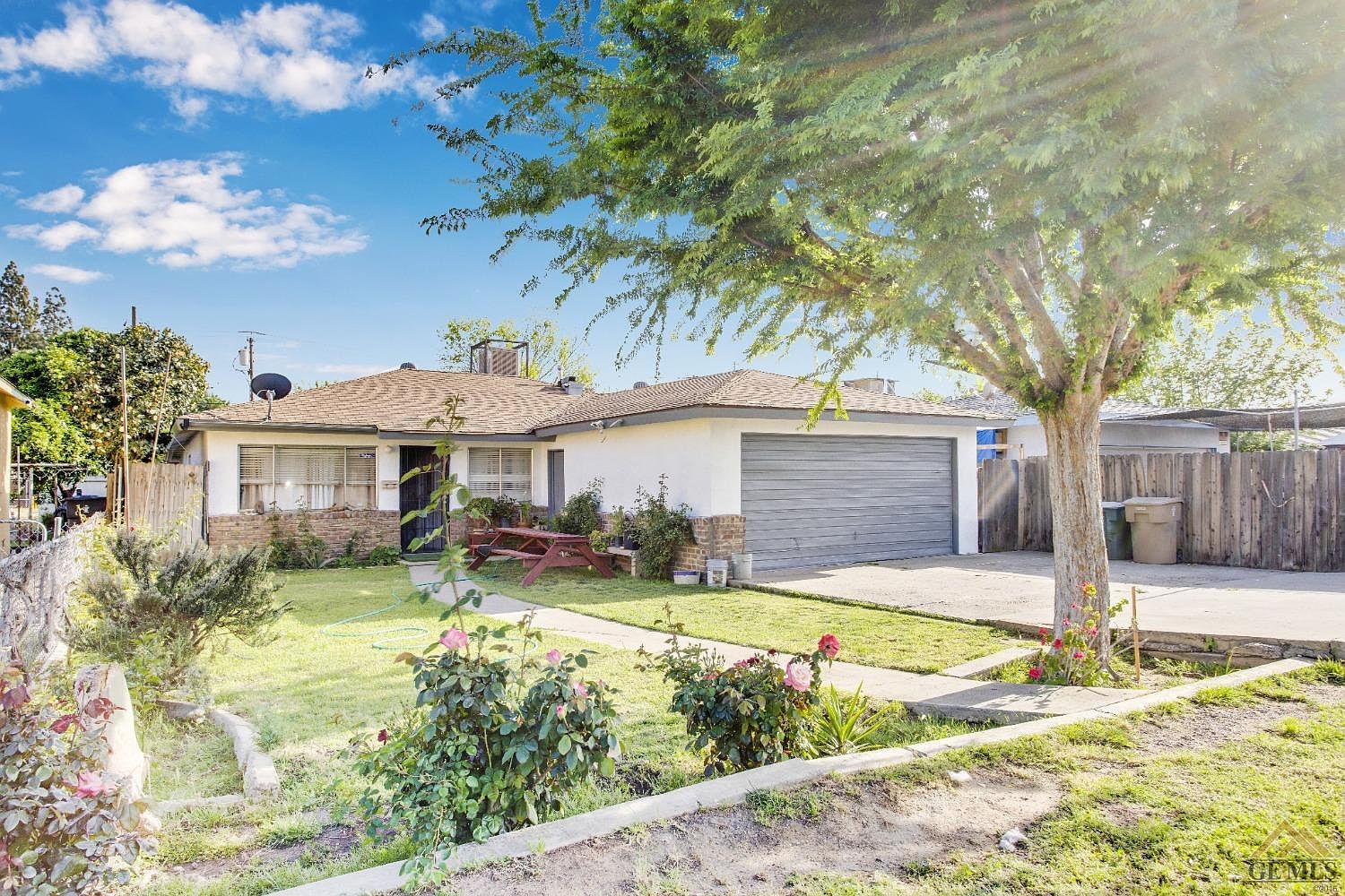 711 28th St, Bakersfield, CA 93301 Zillow