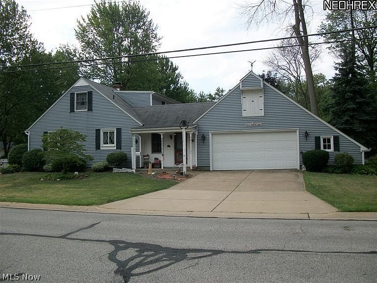 1st image of 778 Shadylawn Dr