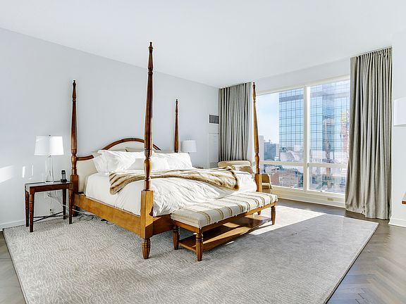 3rd image of 230 W 56th St APT 69C