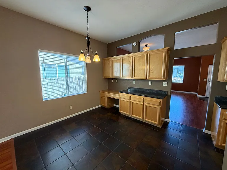 6425 Rabbit Hollow Way — Photo 6