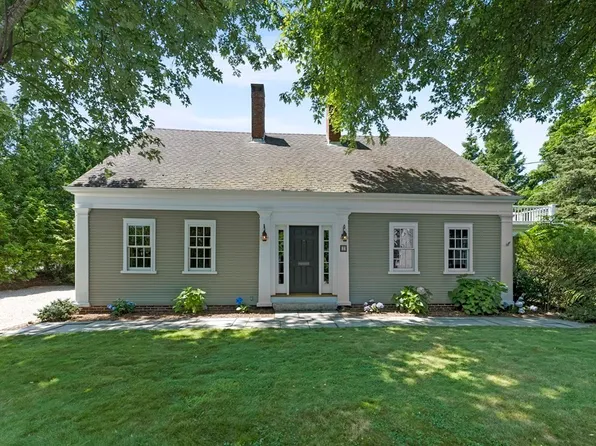 2 Manters Point, Plymouth, MA 02360