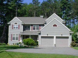 33 Schoolhouse Rd, Oak Ridge, NJ 07438