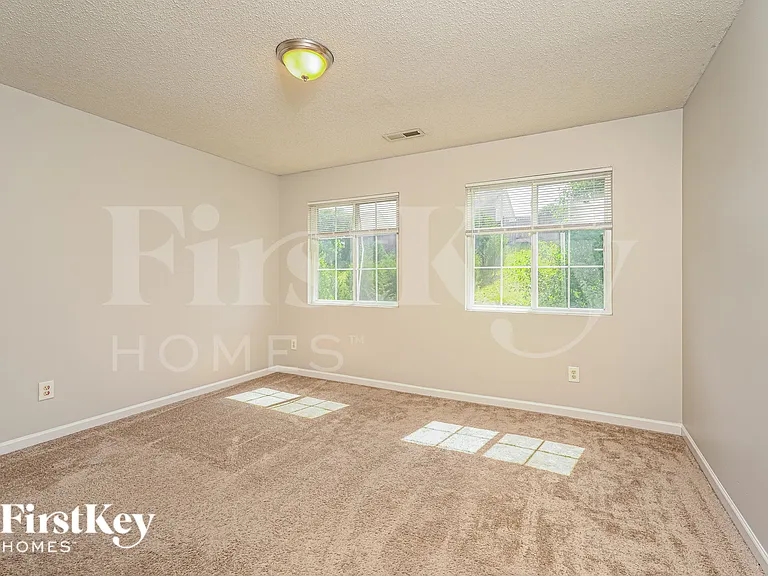 2645 Ninfield Dr — Photo 15