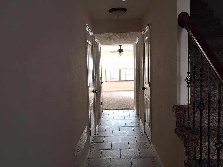 115 Waterpoint Dr — Photo 6