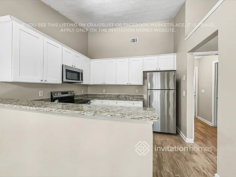 40 Harvard Dr — Photo 8