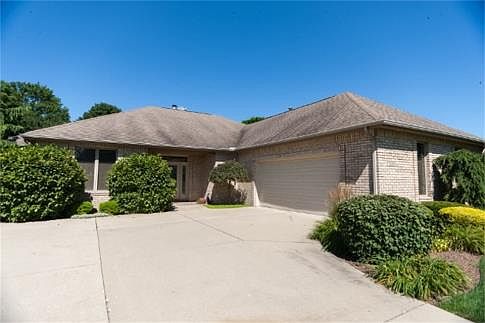 1st image of 7409 Greenview Dr