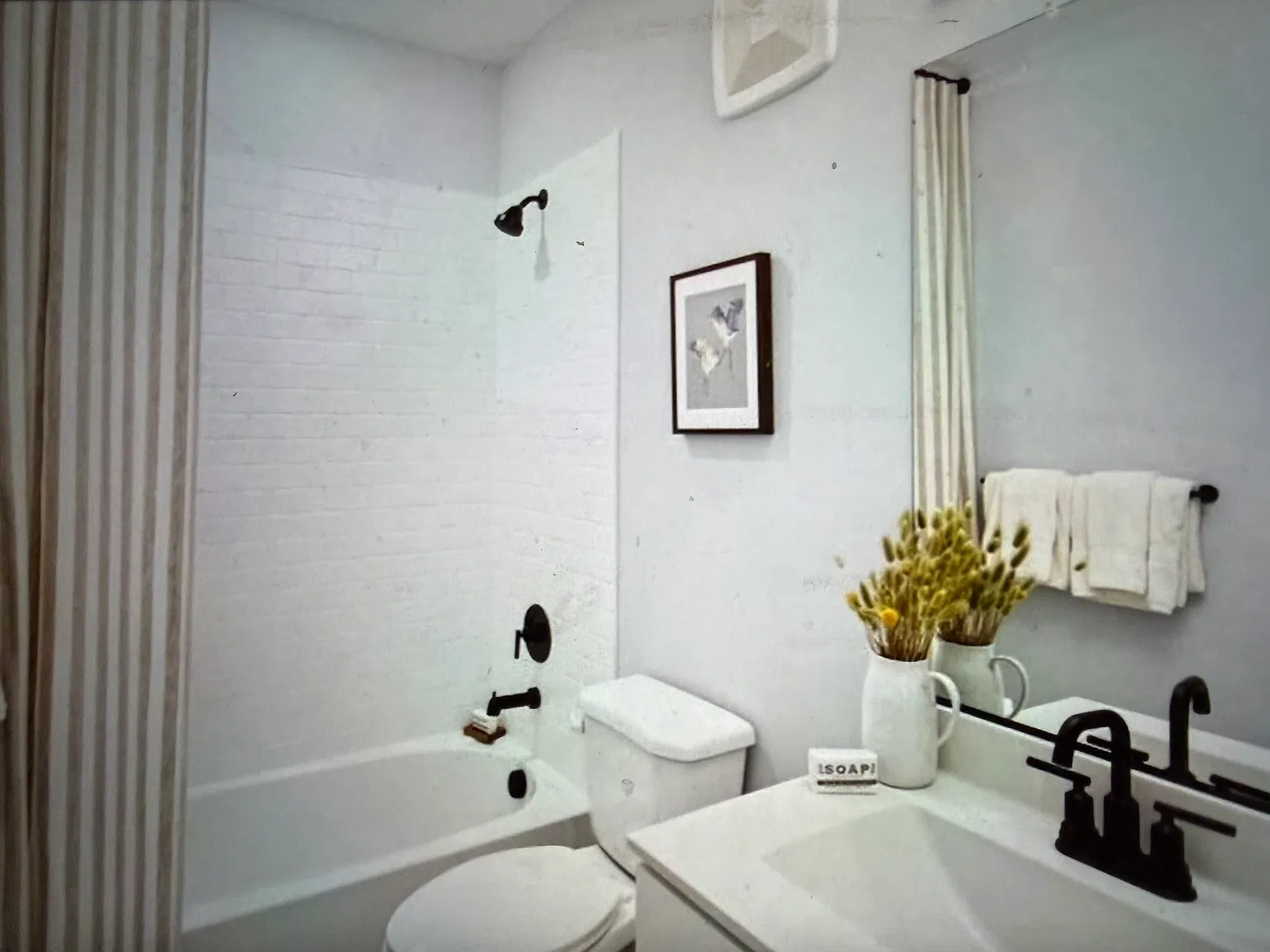 3 bed, 1619 sqft, $3,800 — Photo 4