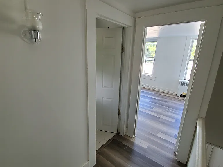 147 King George St — Photo 3