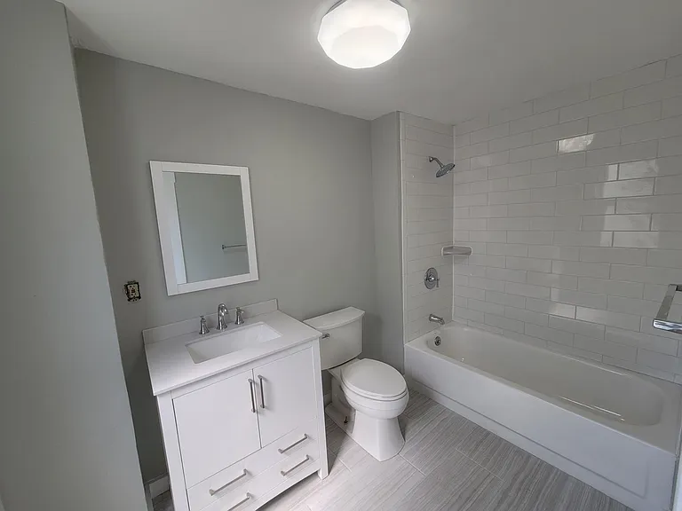 44 Franklin St #2 — Photo 6