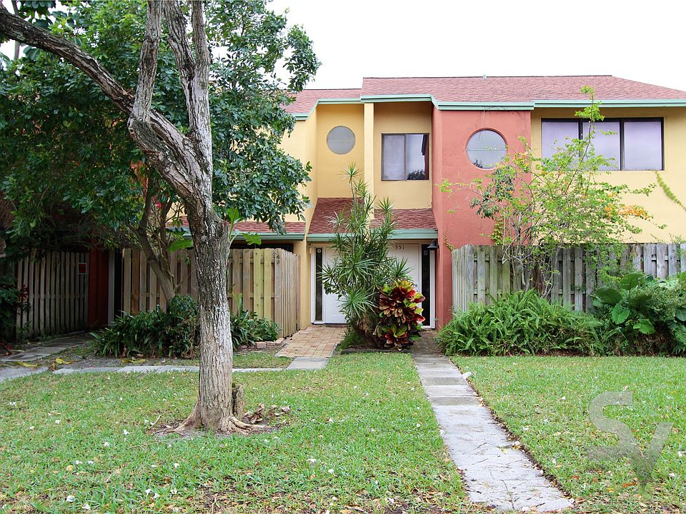 1st image of 349 City View Dr