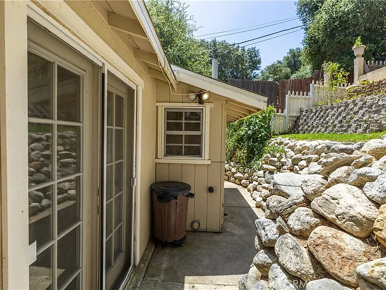 4566 Lower Live Oak Canyon Rd — Photo 52
