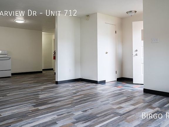 2nd image of 712 Farview Dr Unit 712