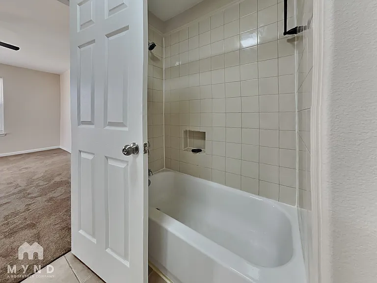 6128 Sidney St #A — Photo 10