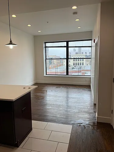 162 Main St #404 Photo 1