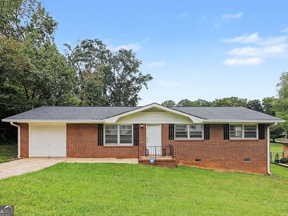1st image of 2541 Burton Cir
