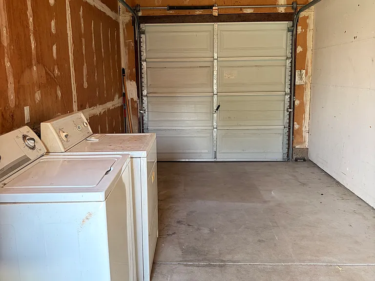 1520 C St — Photo 8