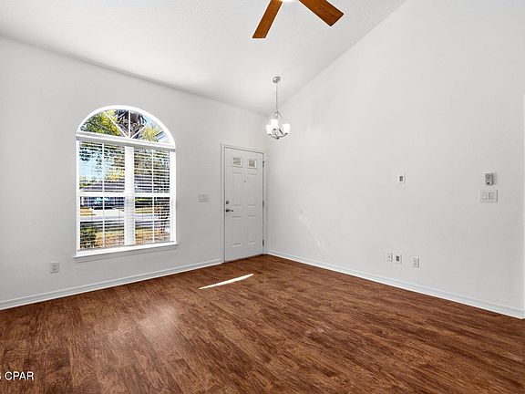 5th image of 125 Park Pl
