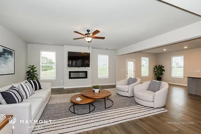 1547 Stinson Ln — Photo 5