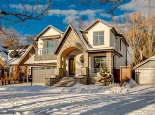 412 S 40th Ave SW, Calgary, AB T2S 0X6