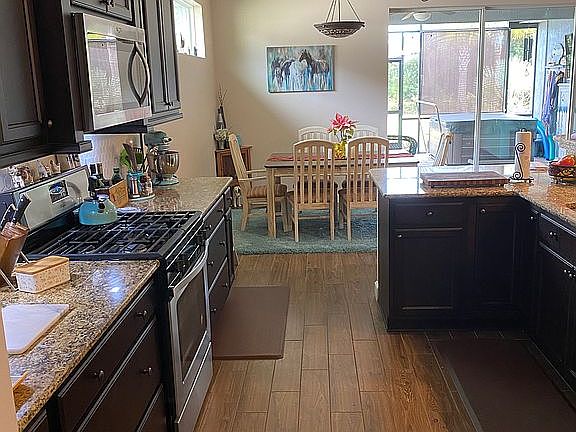 5th image of 8032 Waterbury Way