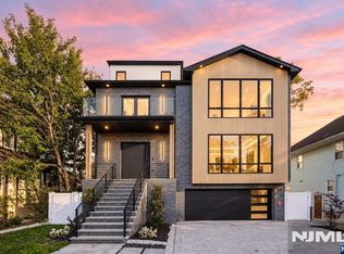 10 Williams Terrace, Cliffside Park, NJ 07010