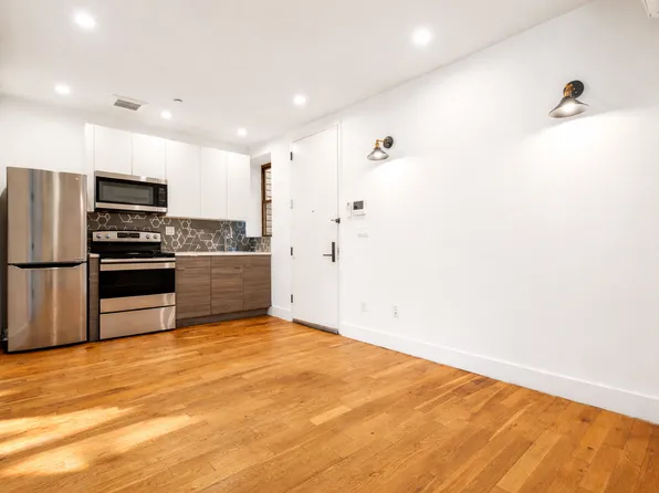 373 Howard Avenue image 1 of 13