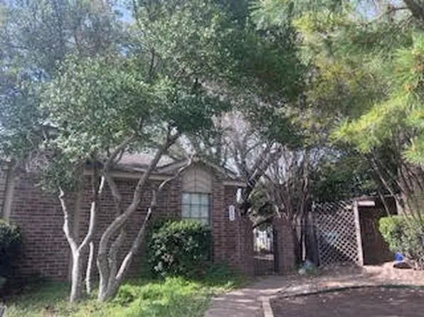 452 Little Valley Ct, Fort Worth, TX 76108
